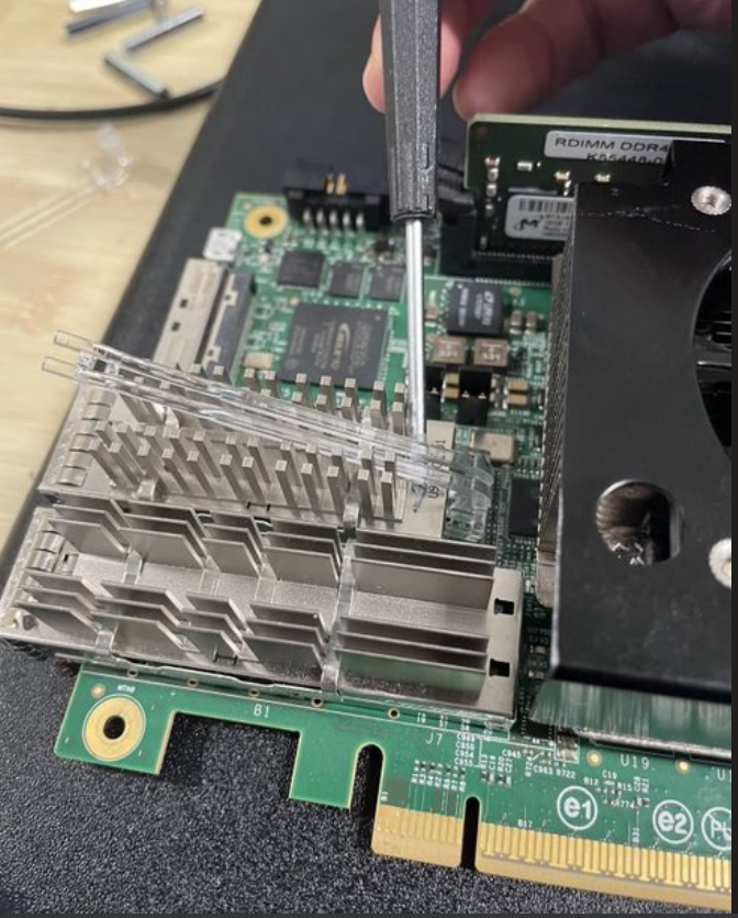 ftile_qsfp_light_pipe_removal_part2